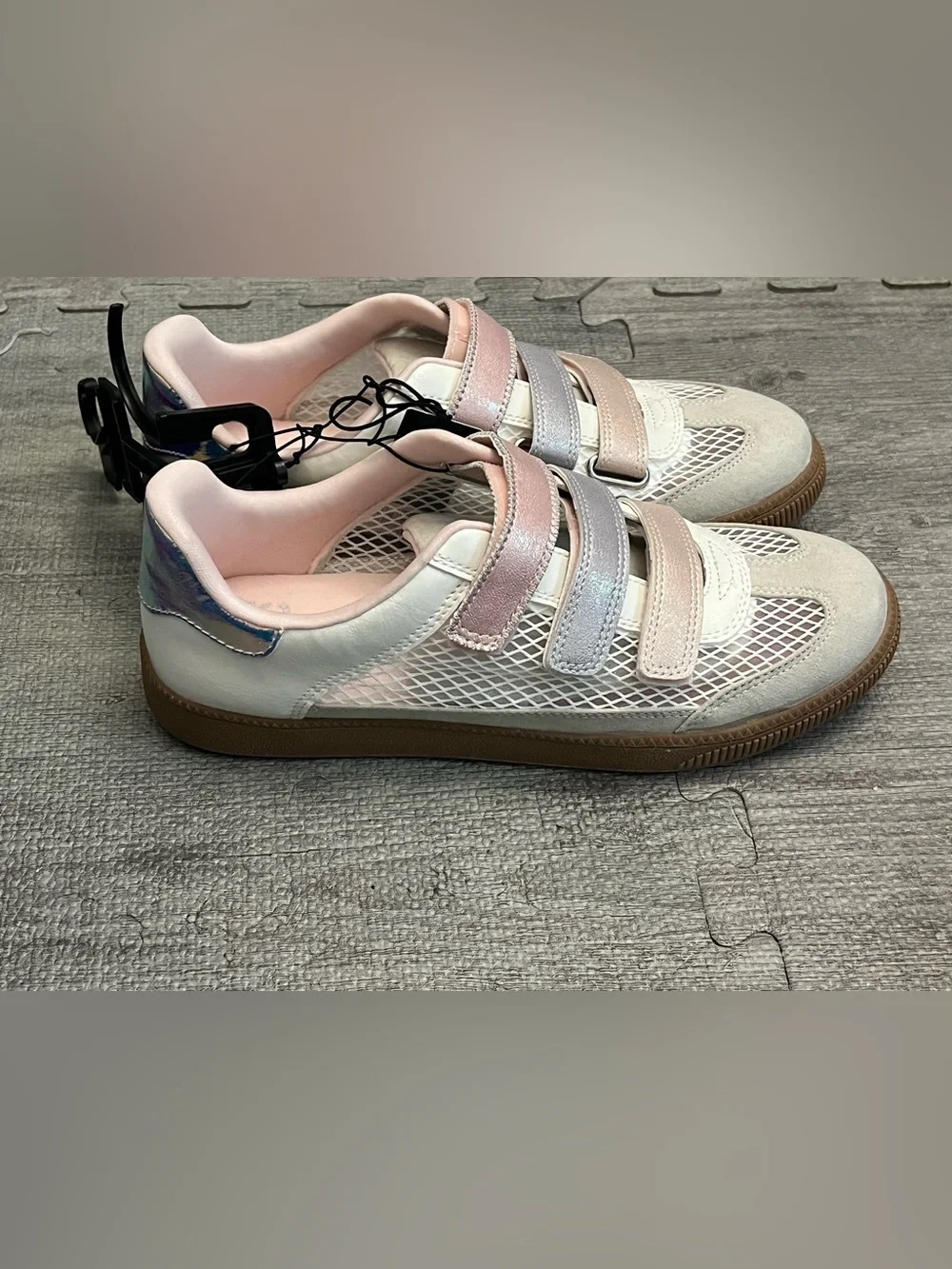 Madden NYC Girls Low Top Athletic Sneakers Hook & Loop Strap White Pink Gray